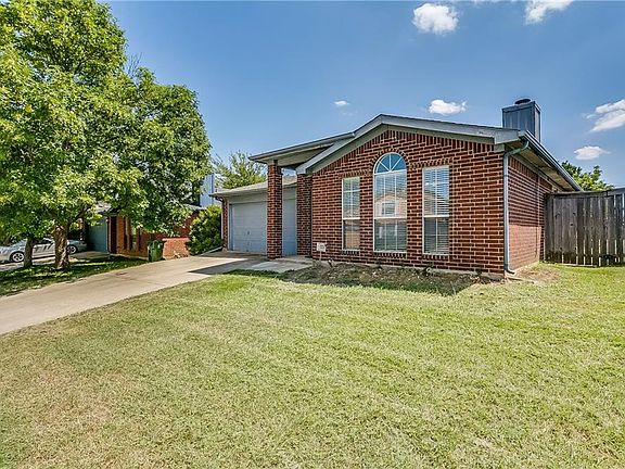 2nd image of 224 Faircrest Dr