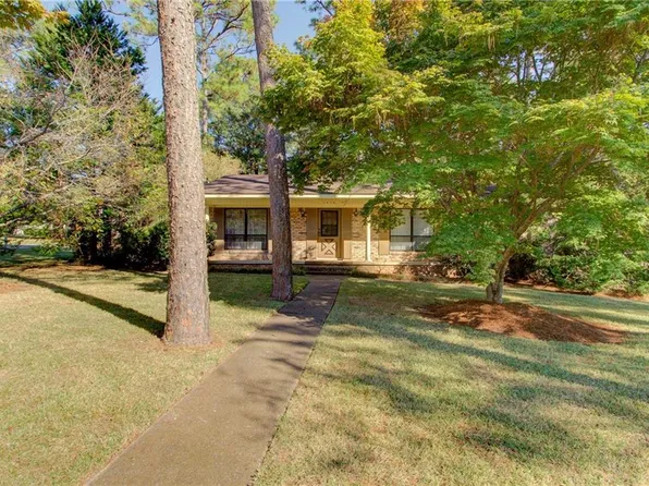 301 Byron Ave W, Mobile, AL 36609