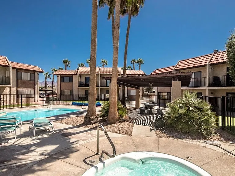 355C N Lake Havasu Ave — Photo 31