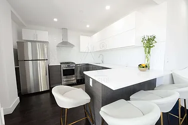 Rented by Peter Ashe