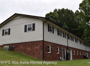 106 Ridge Dr APT 7, Jefferson, NC 28640