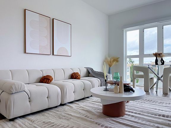 4th image of 1855 Westwood Blvd #301