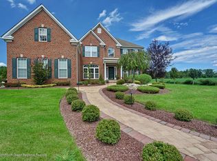 5 Katie Ct, Freehold, NJ 07728