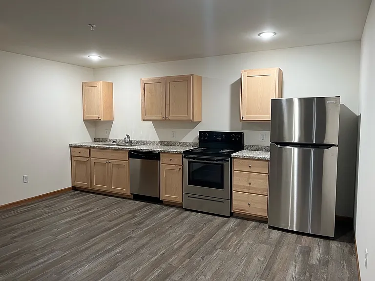 126 S Dousman St — Photo 27