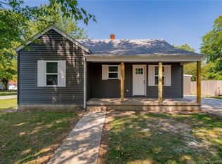 386 Thomas St, Scottsburg, IN