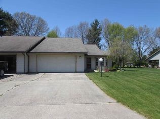 1529 Pine Ridge Ct, Elkhart, IN 46514