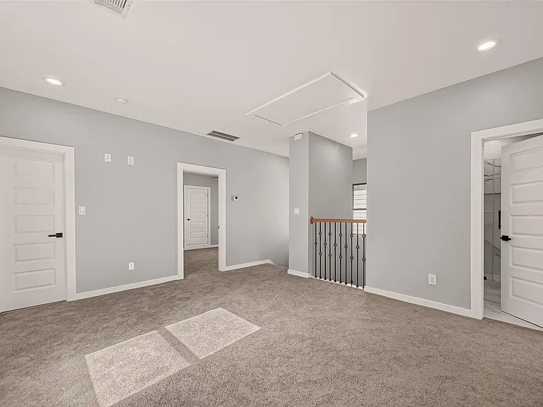 90 Burress St #A — Photo 8