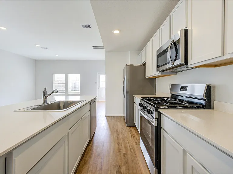 3418 Spanish Oak Ln — Photo 12