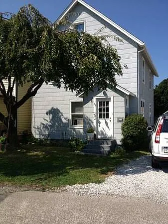 Short Term, Furnished, 3 Bedroom Monthly Rental — Photo 1