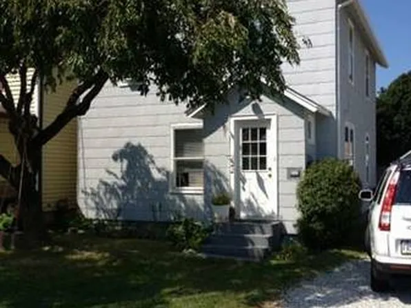 2922 W 11th St, Erie, PA 16505