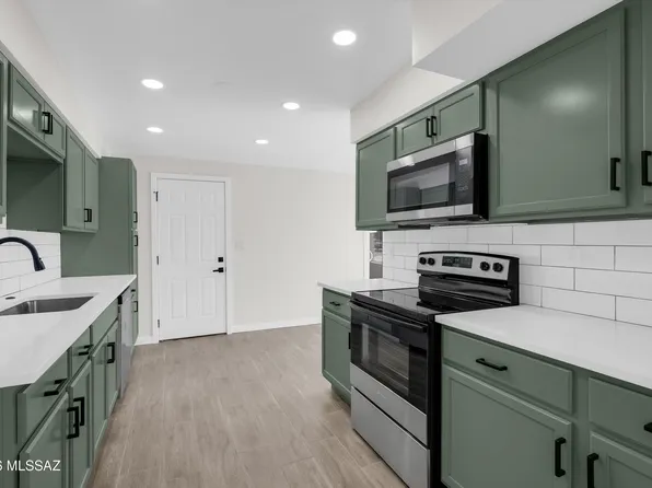 7081 E Calle Betelgeux, Tucson, AZ 85710