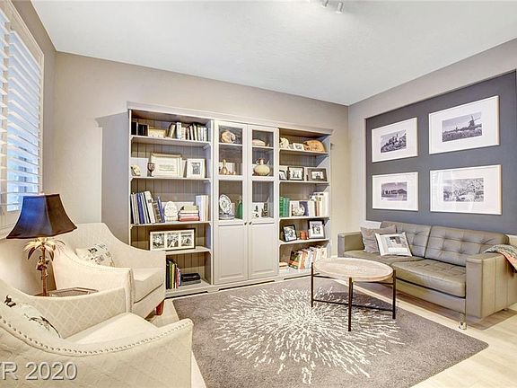2nd image of 10411 Lilac Square Ave