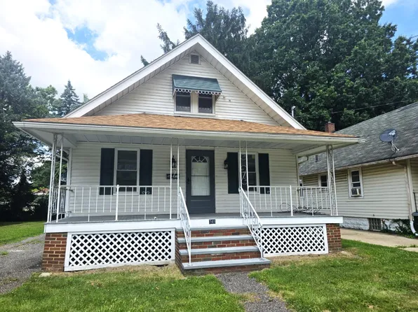 745 Lafollette St, Akron, OH 44306