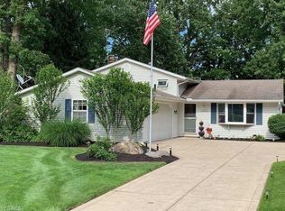 6507 Debbie Dr, North Ridgeville, OH 44039