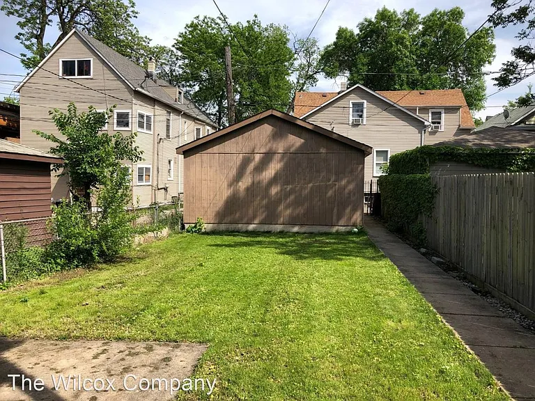 2621 W Attrill St #G — Photo 9