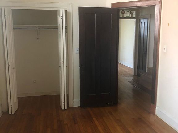 3rd image of 5054 N Leavitt St #G