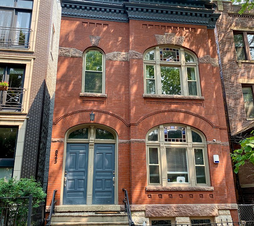1st image of 825 N Winchester Ave