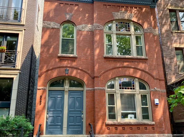 825 N Winchester Ave, Chicago, IL 60622