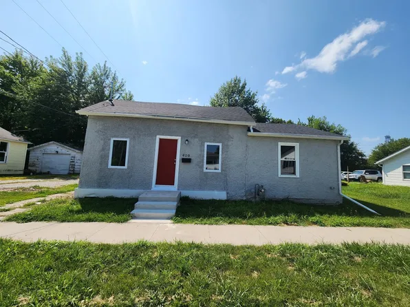 410 N Grant St, Knoxville, IA 50138