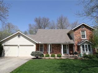 2831 Trenchard Dr, Independence, MO 64057