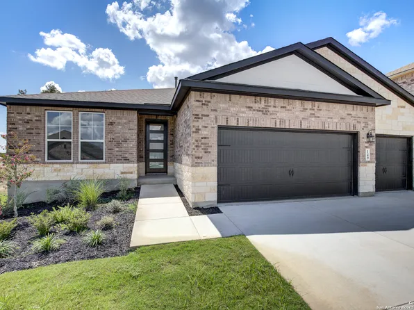 149 Mason Lane, Castroville, TX 78009