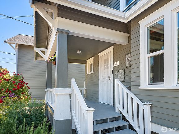 3rd image of 1711 Emerald Street
