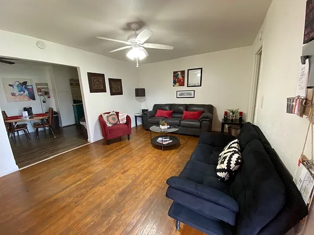 1101 Burleson — Photo 4