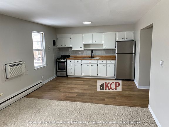 4th image of 821 W Greenwood Ave #1