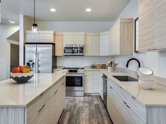 3rd image of 1260 E Lone Creek Dr #1166LR