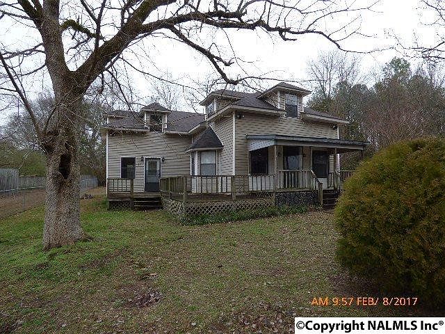 2nd image of 211 Lovelady St