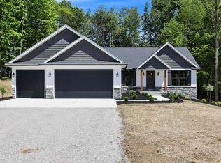 14362 Monroe Mills Rd, Howard, OH 43028