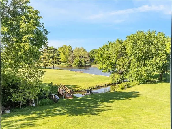 3636 W 89th St, Leawood, KS 66206
