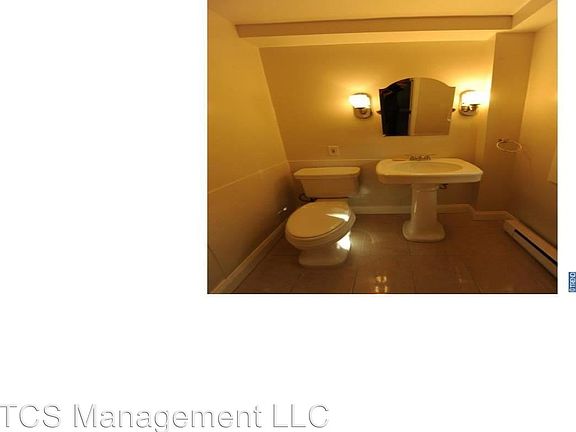 4th image of 234 W Queen Ln