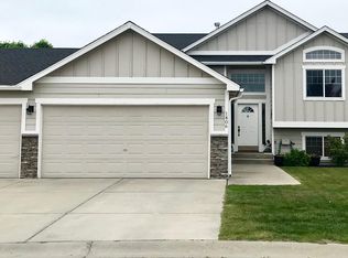 1406 W Summerhill Ct, Spokane, WA 99208