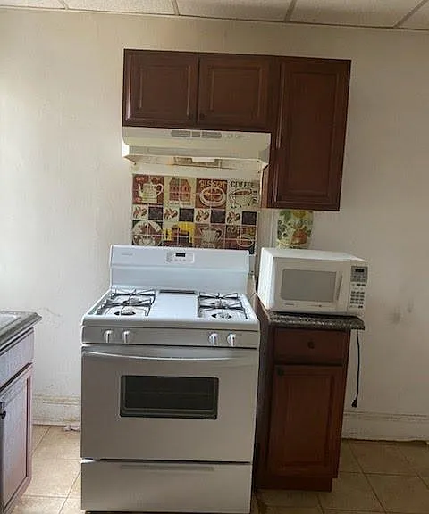 1833 Daly St #B — Photo 8