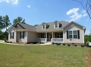 86 Silver Fox Ln, Tryon, NC 28782