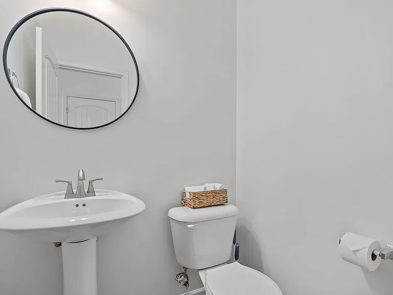 729 Lake Artesia Ln — Photo 10