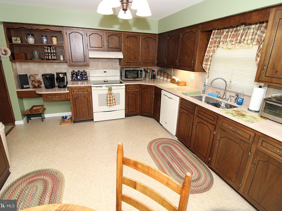 13617 Donnybrook Dr, Hagerstown, MD 21742 Zillow