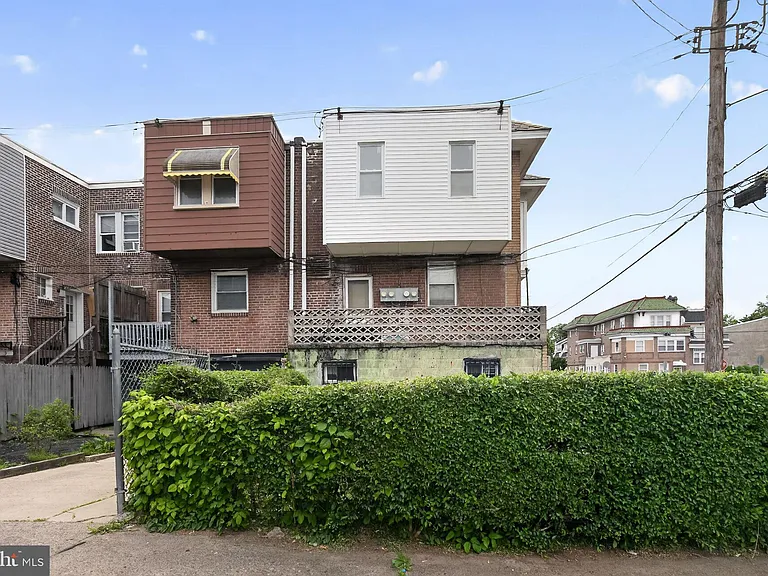1700 68th Ave — Photo 15