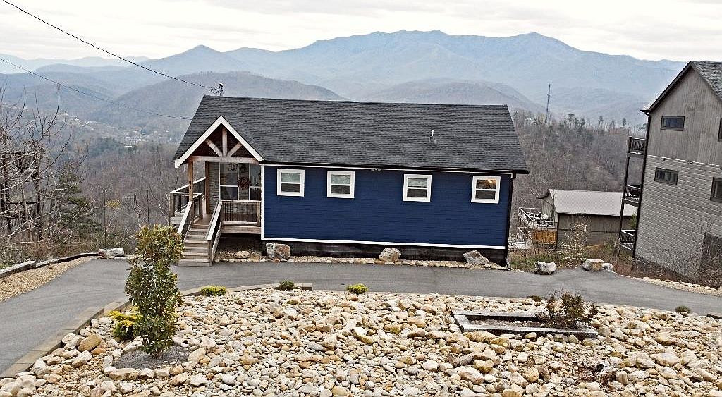 872 Chalet Village Blvd, Gatlinburg, TN 37738 Zillow