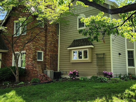 2nd image of 1137 Collingwood Dr