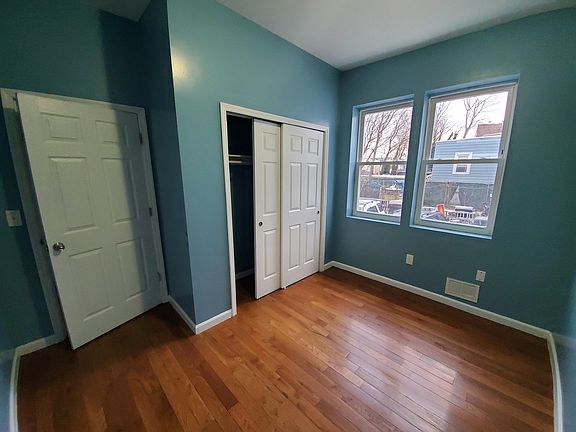 3rd image of 94 Clerk St #1E