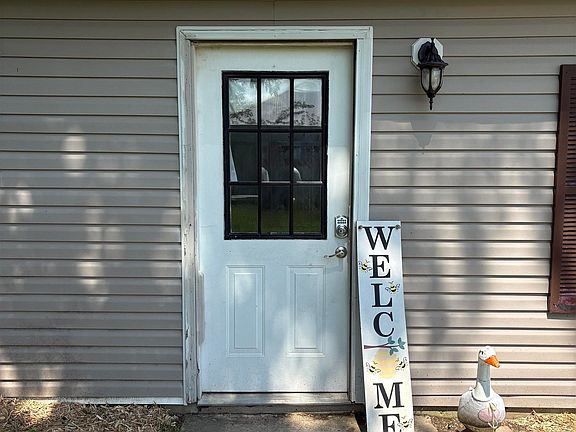 3rd image of 2118 W Tower Rd