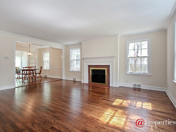 Living Room / Dining Room