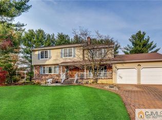 2 Gunpowder Dr, East Brunswick, NJ 08816