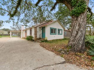 507 Main St, Bay Saint Louis, MS 39520