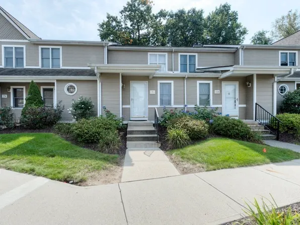61 Abbey Memorial Dr APT 170, Chicopee, MA 01020