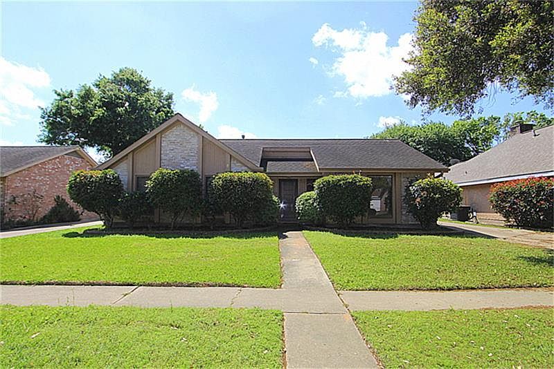 1st image of 21215 Park York Dr
