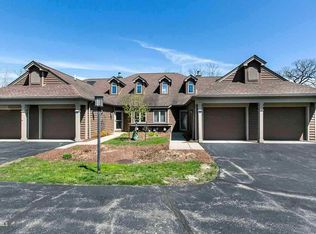 6 Walnut Hill Ln, Galena, IL 61036
