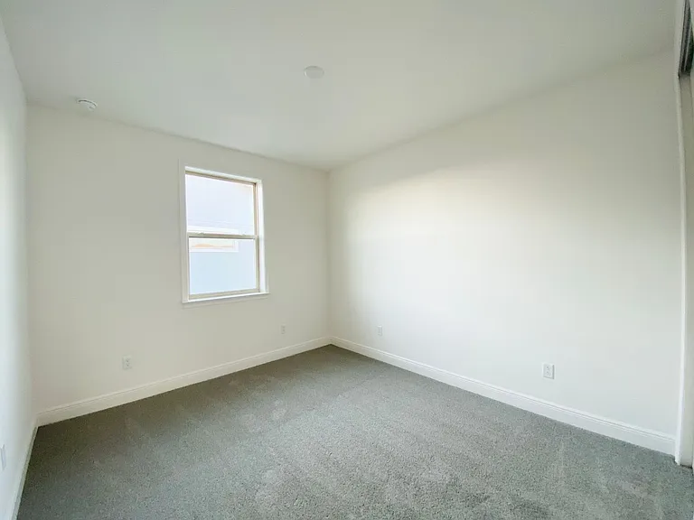 13270 Bromborough Dr — Photo 20